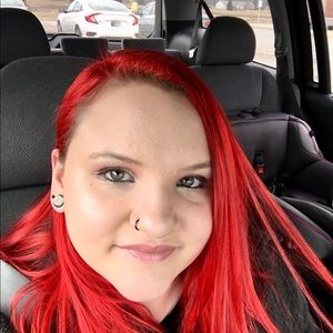 Meet your Posher, Michaela